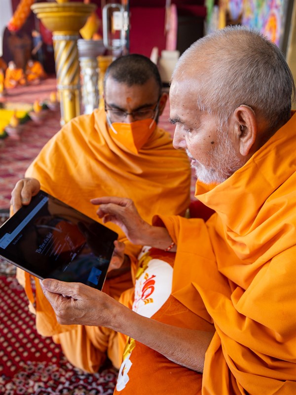 Swamishri releases the trailer for 'The First of its Kind' 14-part video series on London Mandir