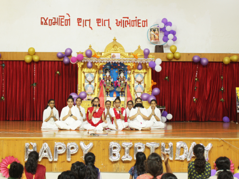 Mahant Swami Maharaj Janmajayanti Celebrations 