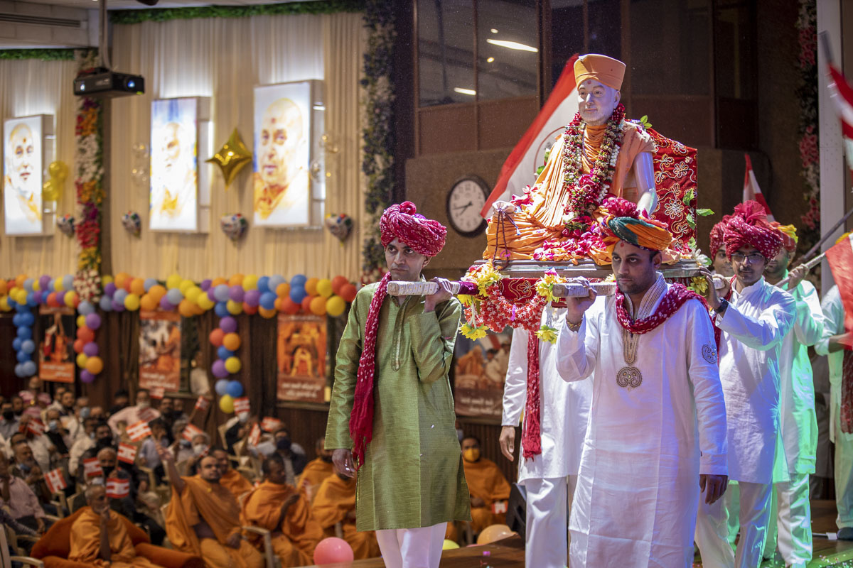 Sant Param Hitkari - Pramukh Swami Maharaj's 100th Birthday Celebration