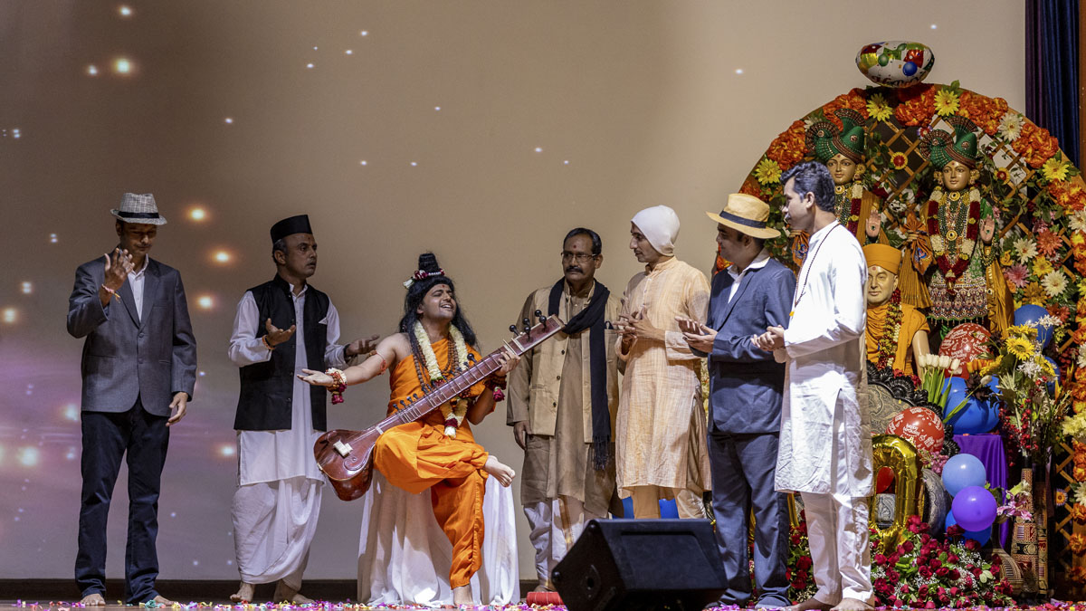 Sant Param Hitkari - Pramukh Swami Maharaj's 100th Birthday Celebration