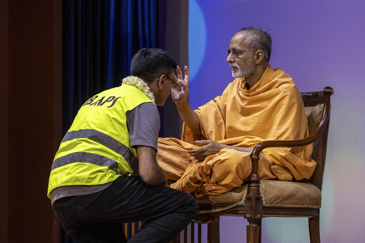Sant Param Hitkari - Pramukh Swami Maharaj's 100th Birthday Celebration