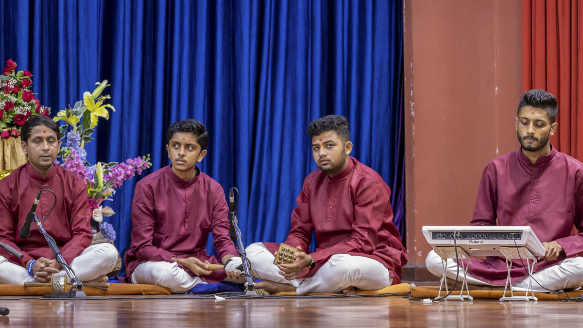 Sadguna Sagar Pramukh Swami - Pramukh Swami Maharaj's 100th Birthday Celebration
