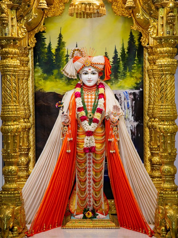 Shri Ghanshyam Maharaj, BAPS Shri Swaminarayan Mandir, Atladara (Vadodara)