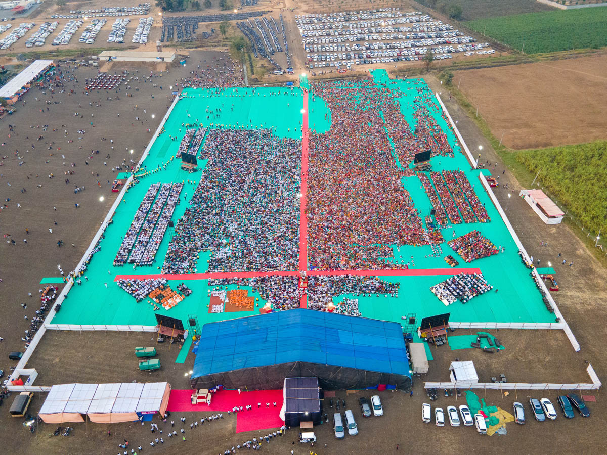 Aerial view of the satsang assembly