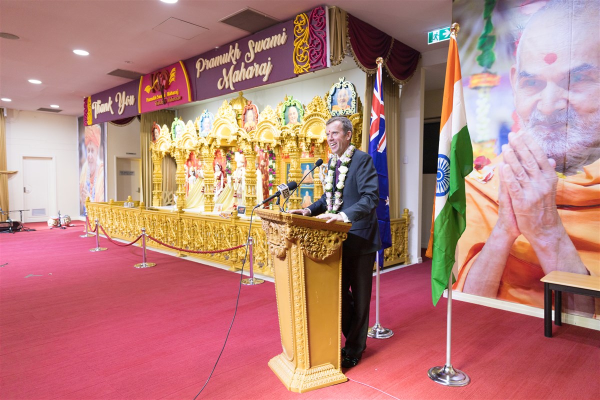 Australian and Indian Trade Delegation Visit BAPS Swaminarayan Mandir, Sydney