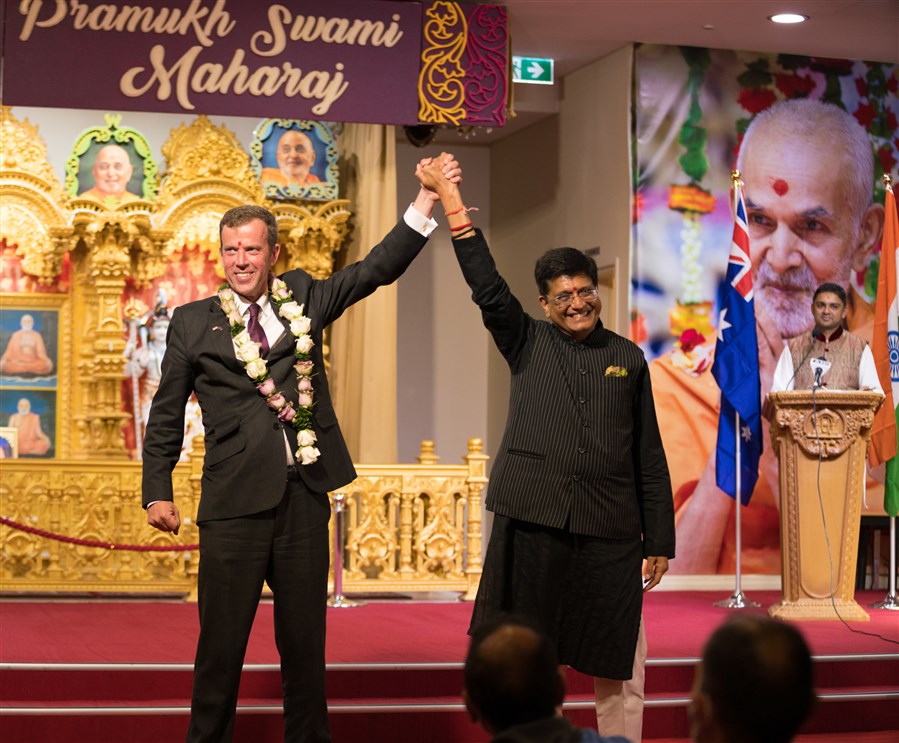 Australian and Indian Trade Delegation Visit BAPS Swaminarayan Mandir