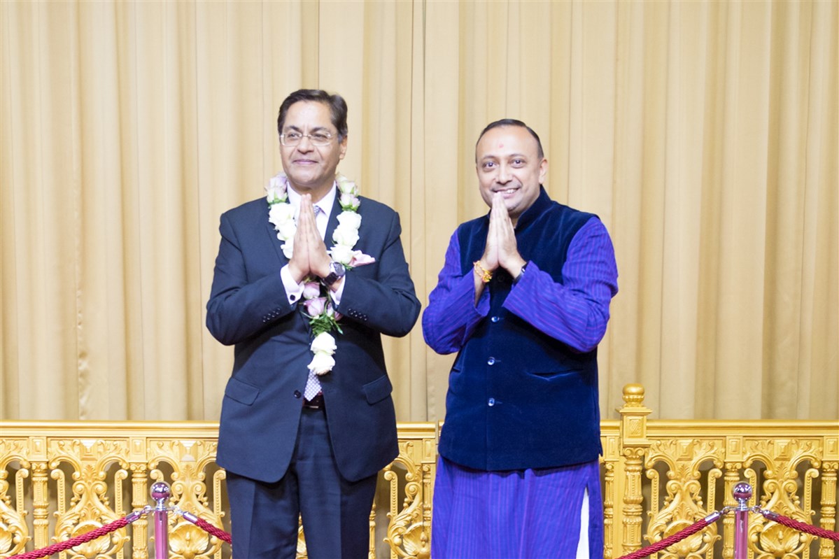 Australian and Indian Trade Delegation Visit BAPS Swaminarayan Mandir, Sydney