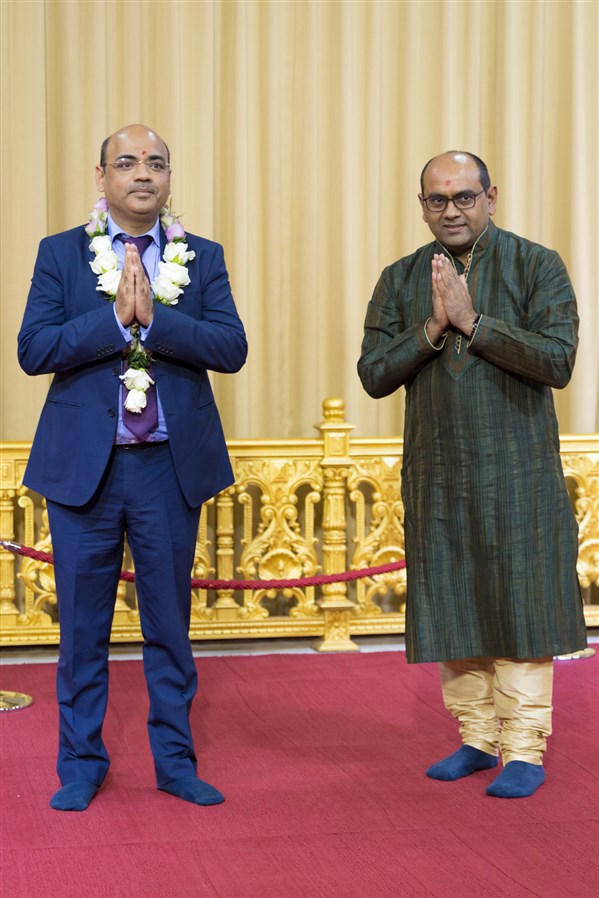 Australian and Indian Trade Delegation Visit BAPS Swaminarayan Mandir, Sydney