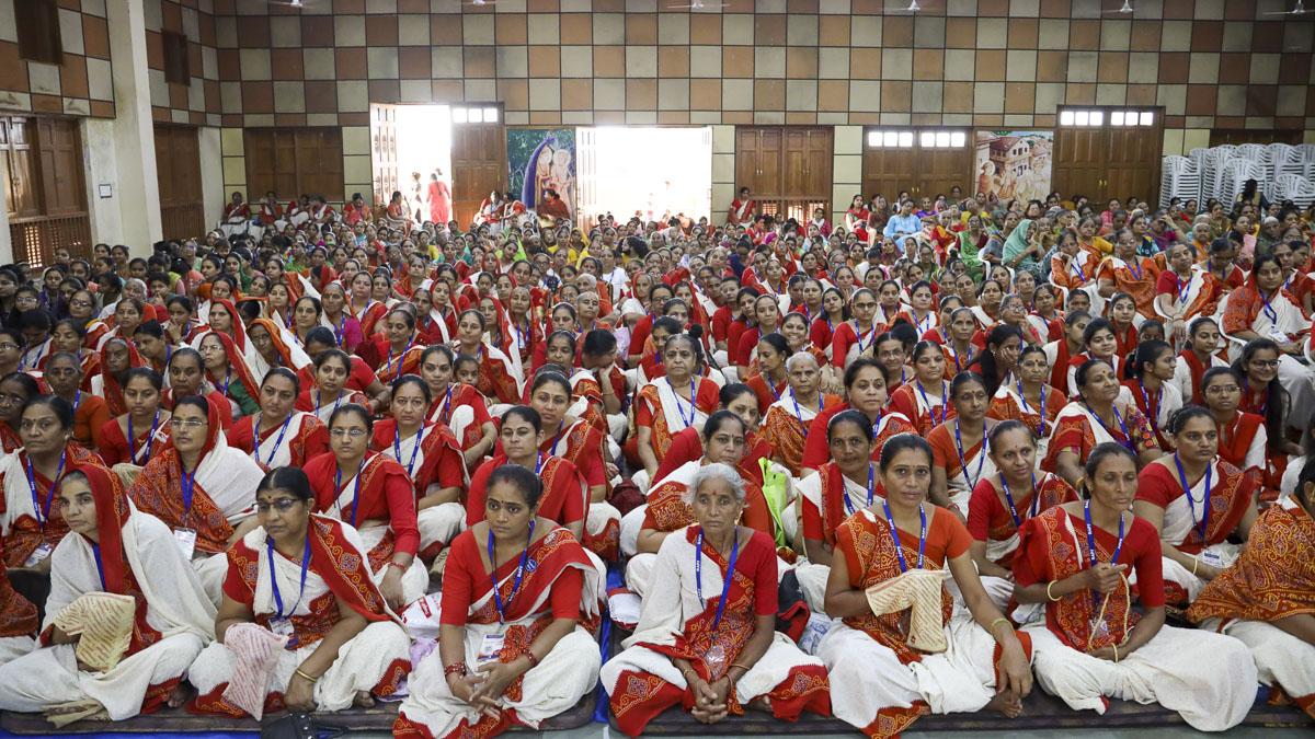 Parivarik Shanti Abhiyan: Shatabdi Volunteers Felicitation Assembly, Surendranagar