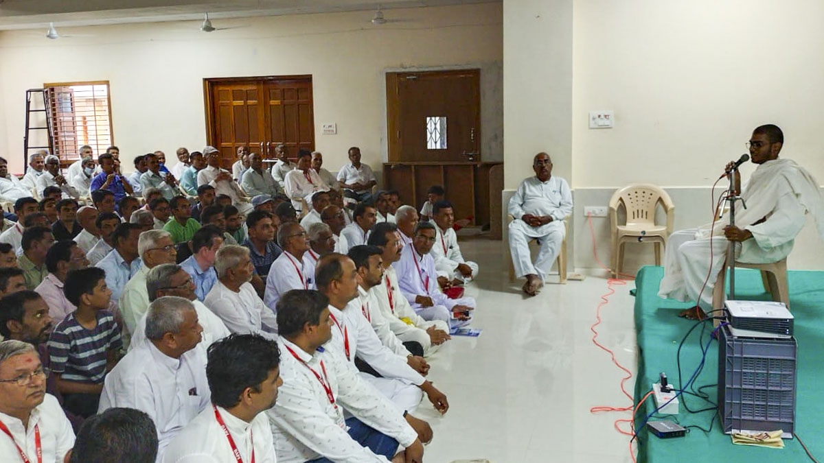 Parivarik Shanti Abhiyan: Shatabdi Volunteers Felicitation Assembly, Siddhpur