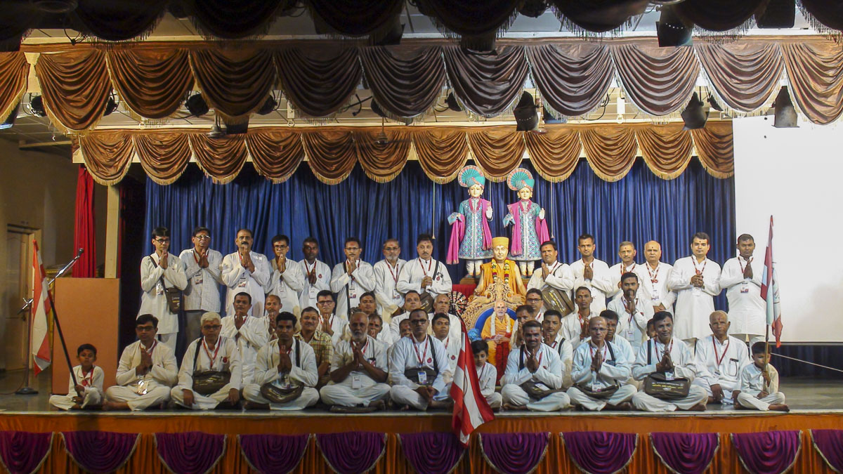 Parivarik Shanti Abhiyan: Shatabdi Volunteers Felicitation Assembly, Ukai