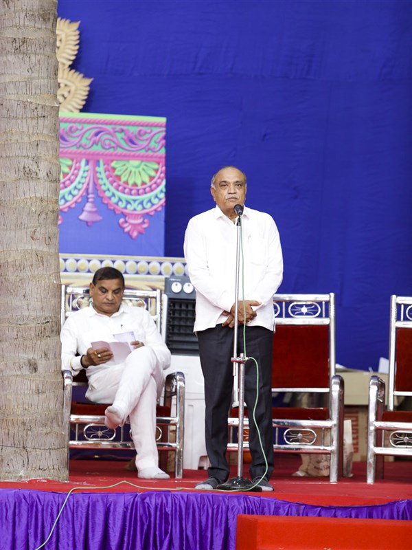 An invited guest addresses the assembly