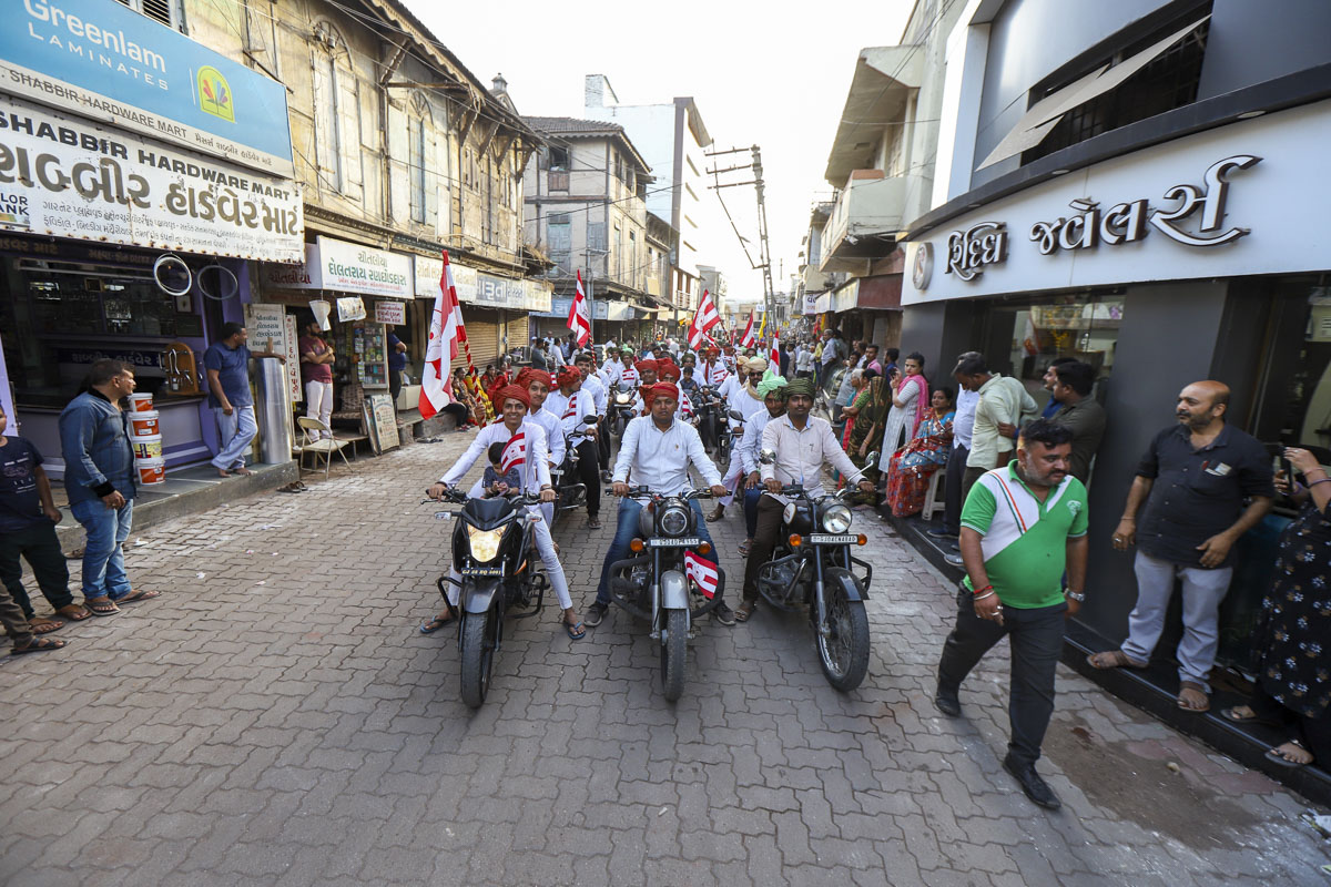 Nagar Yatra - a procession of the murtis through the streets of Mahuva