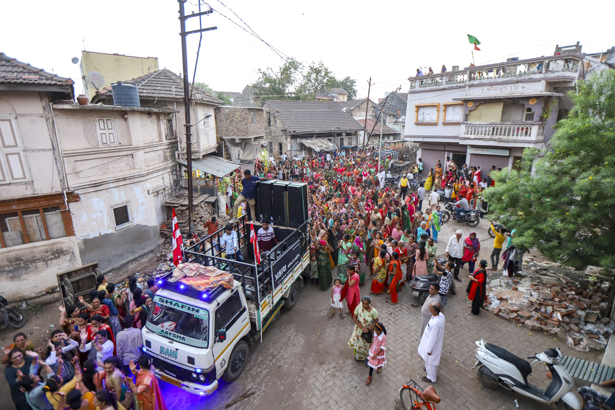Nagar Yatra - a procession of the murtis through the streets of Mahuva
