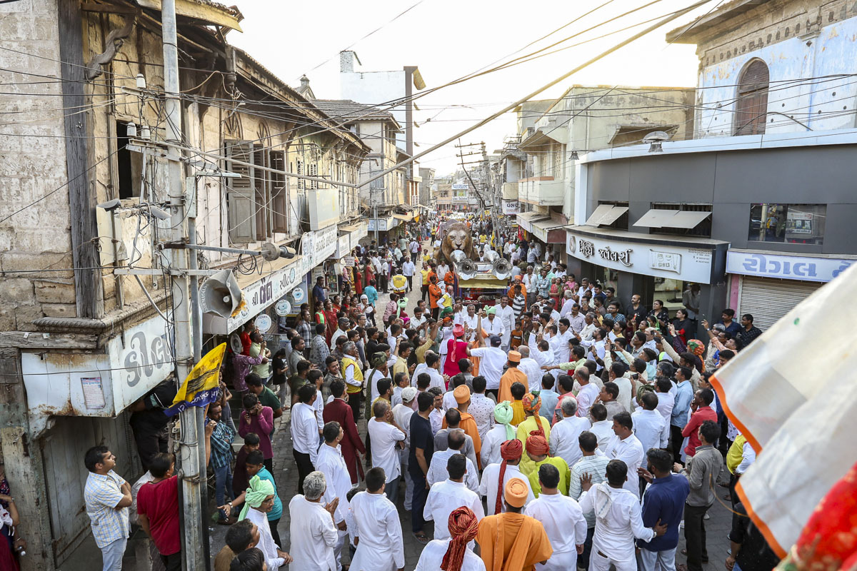 Nagar Yatra - a procession of the murtis through the streets of Mahuva
