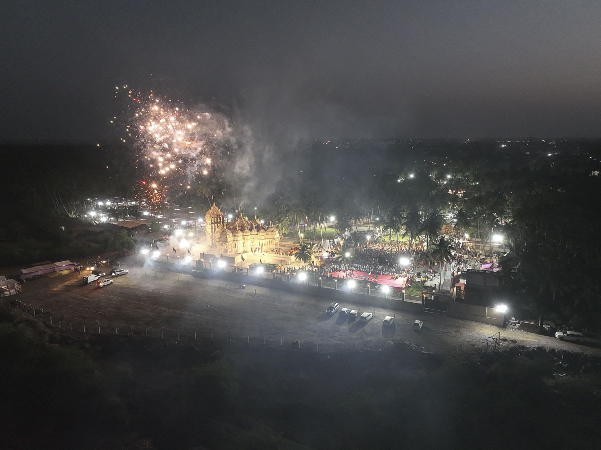 Nagar Yatra - a procession of the murtis through the streets of Mahuva