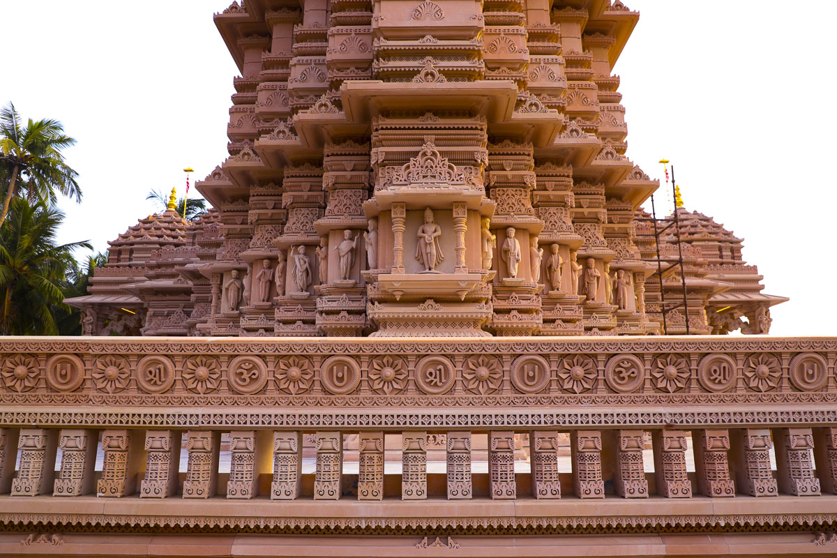 Mandir moods