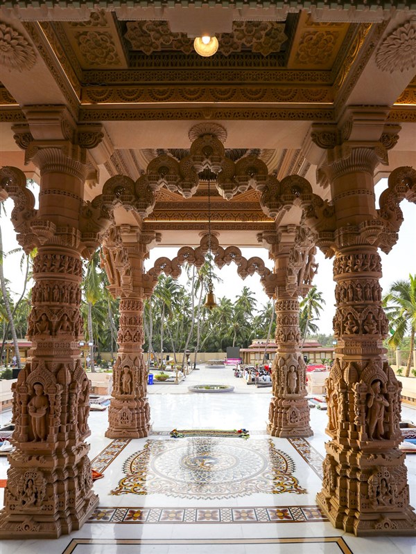 Mandir moods