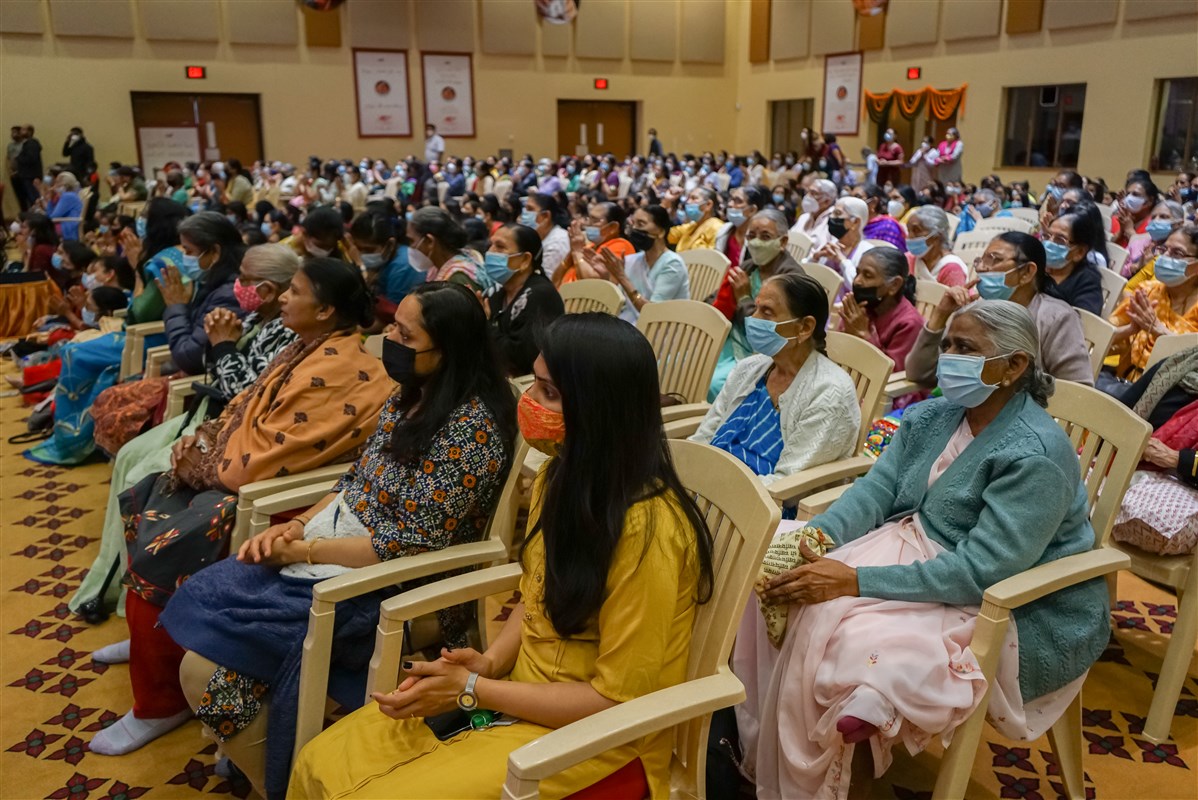 Devotees at the inauguration of the BAPS Swaminarayan Research Institute, Toronto, Canada