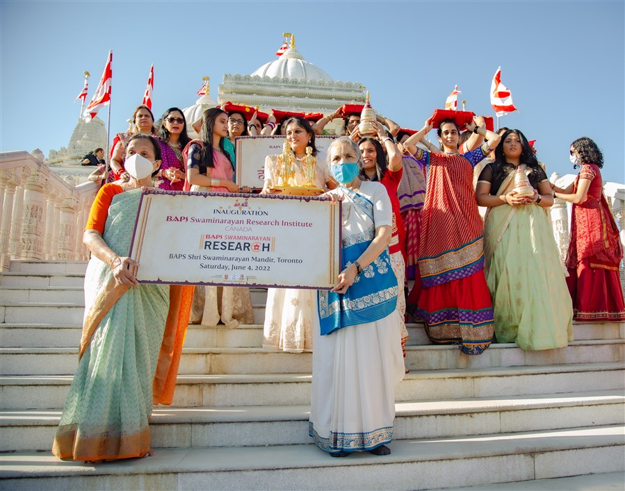 The women's wing participates in a 'Pothi Yatra,' a religious procession honouring the holy scriptures