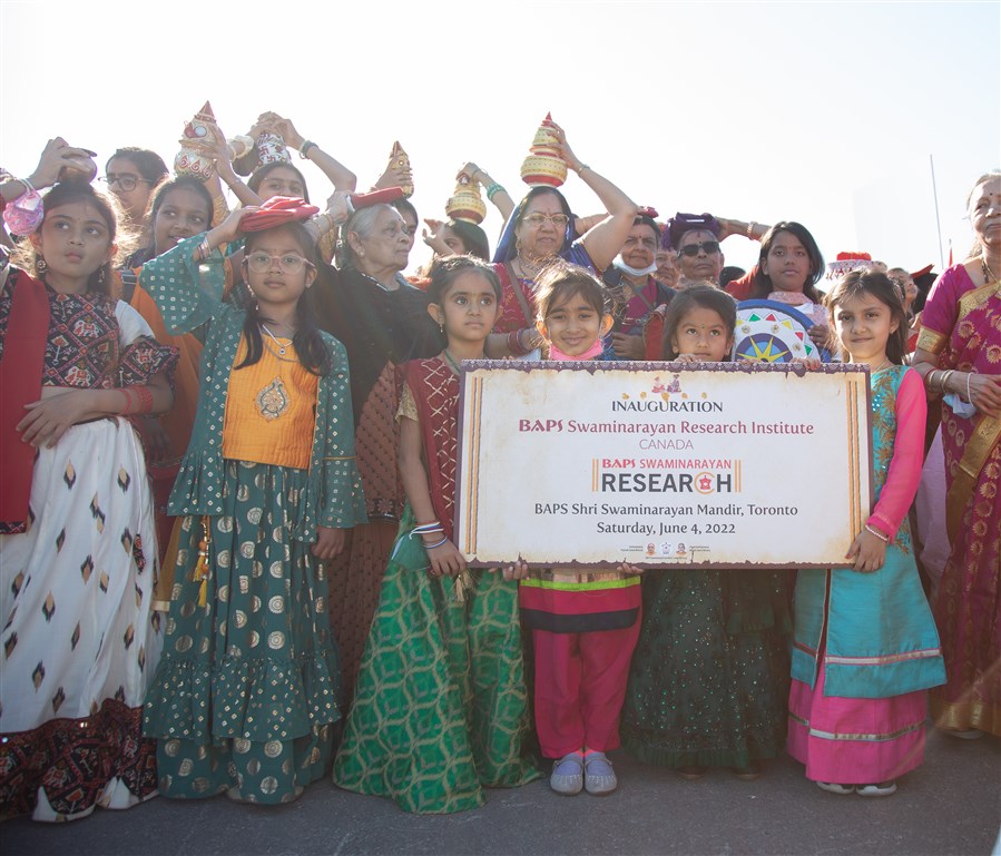Children and youth participate in the  'Pothi Yatra'