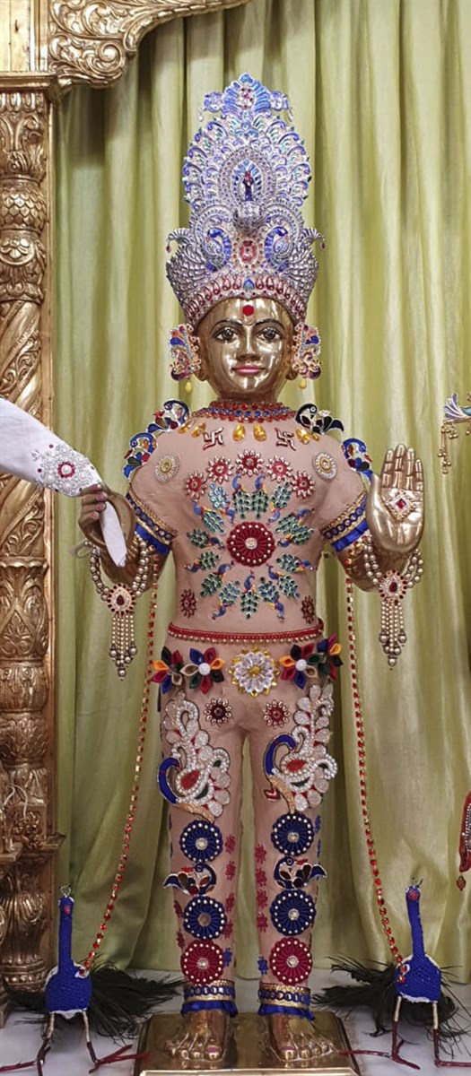 Chandan Adornments of Murtis 2022, Mahesana