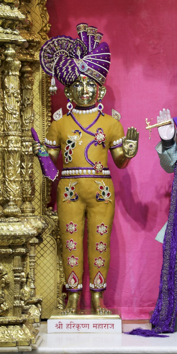 Chandan Adornments of Murtis 2022, Ahmedabad
