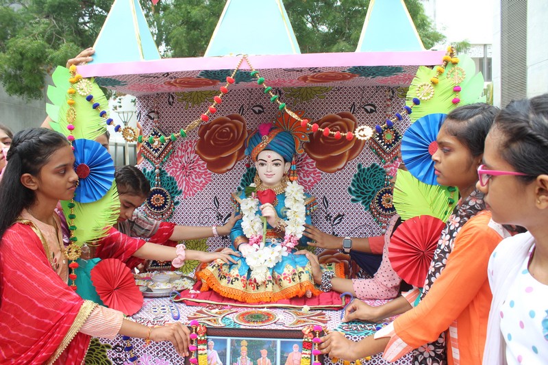 Rathyatra Celebration at SVMR