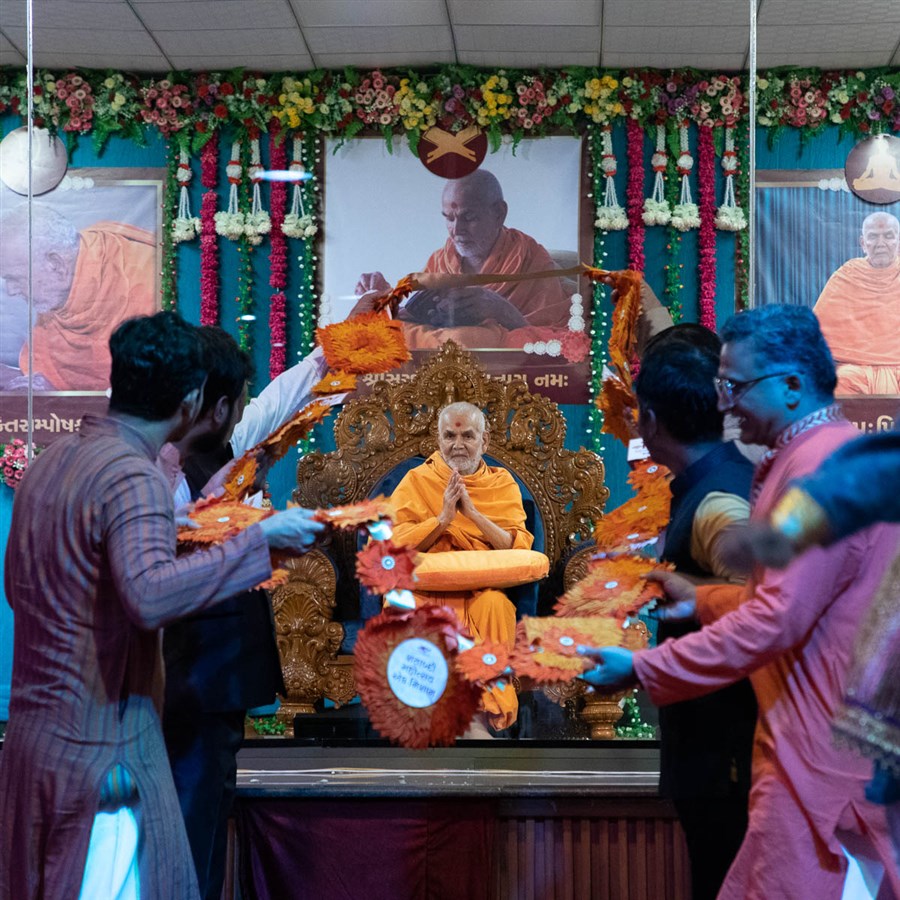 ...Mahant Swami Maharaj Janmotsav