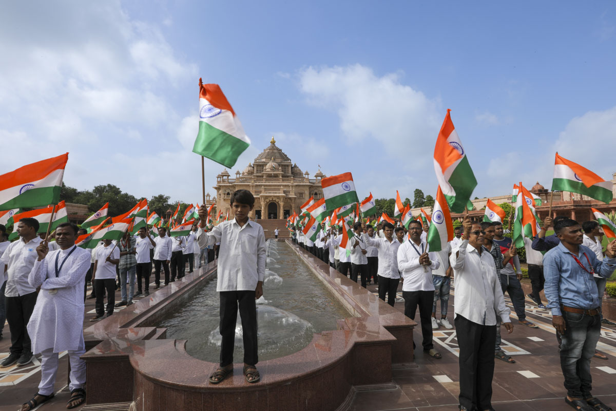 Swaminarayan Akshardham Celebrates India's Azadi ka Amrit Mahotsav, Gandhinagar