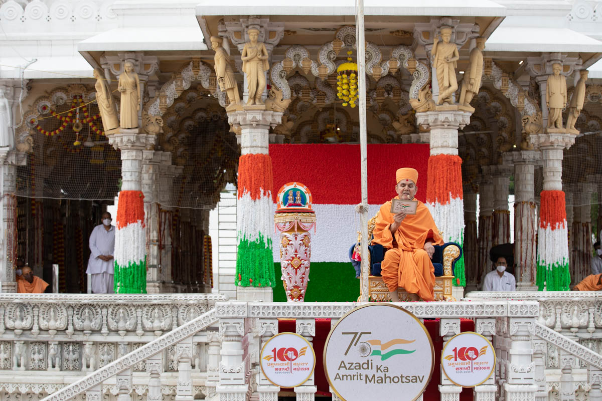 Mahant Swami Maharaj Celebrates India's Azadi ka Amrit Mahotsav, Ahmedabad