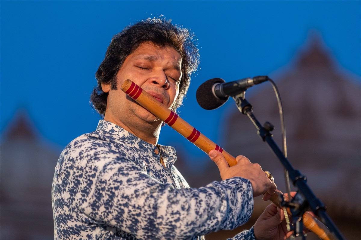 Shri Rakesh Chaurasia flute performance