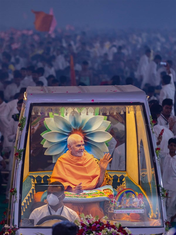 Swamishri blessees all