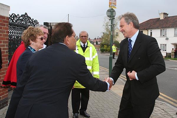 The Right Honourable Tony Blair MP, Prime Minister visits BAPS Shri Swaminarayan Mandir, London, UK 2006