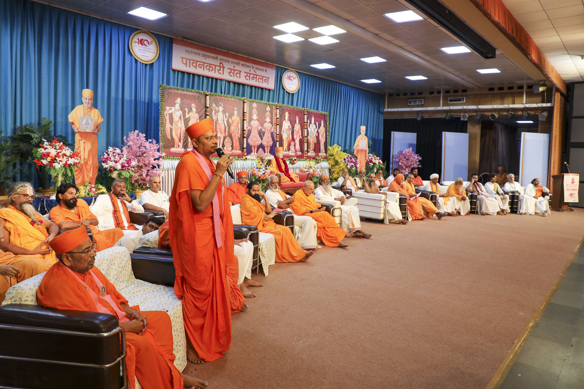 Pujya Guru Priya Swami, Swaminarayan Gadi Sansthan, Maninagar