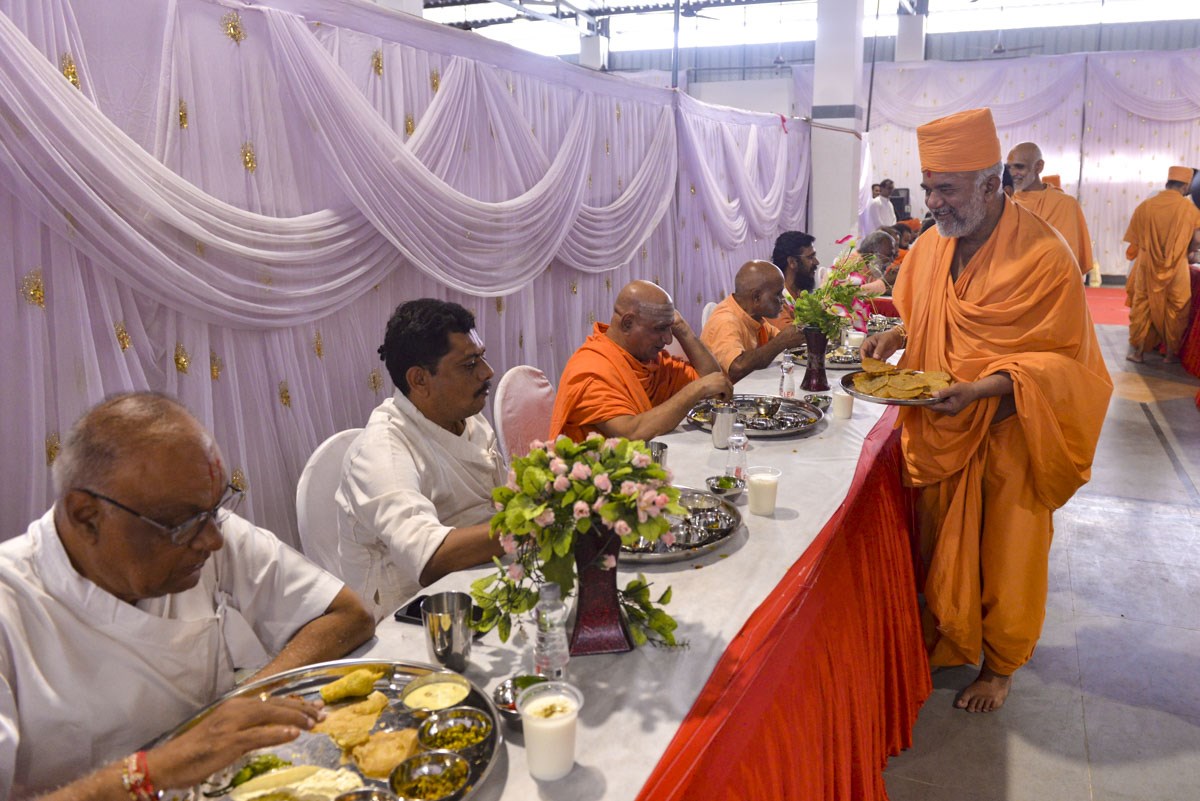 Sanatan Dharma Sant Sammelan, Atladara (Vadodara)