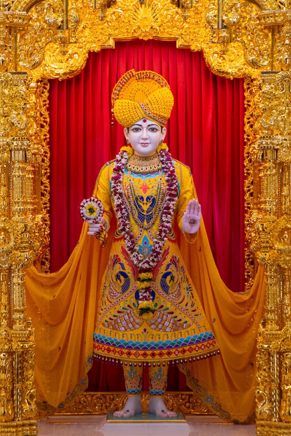 Shri Ghanshyam Maharaj, BAPS Shri Swaminarayan Mandir, Nashik