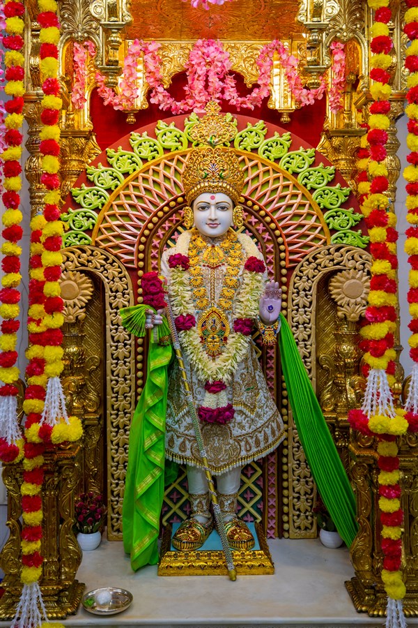 Shri Ghanshyam Maharaj, BAPS Shri Swaminarayan Mandir, Delhi 