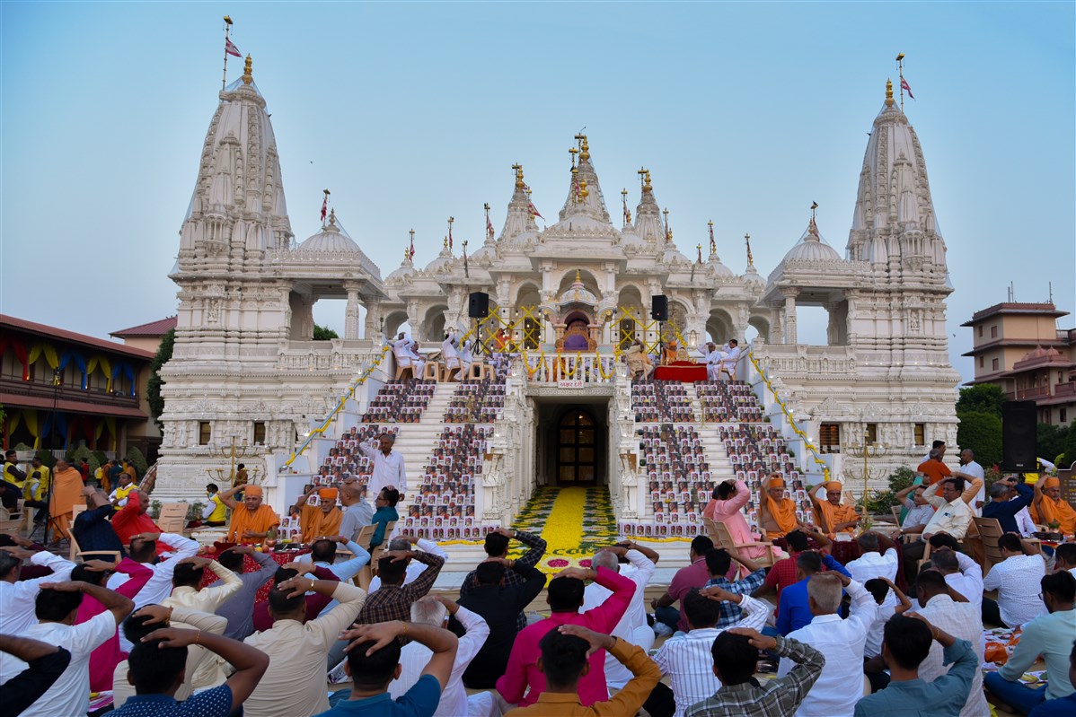 Devotees perform the Chopda Pujan mahapuja rituals