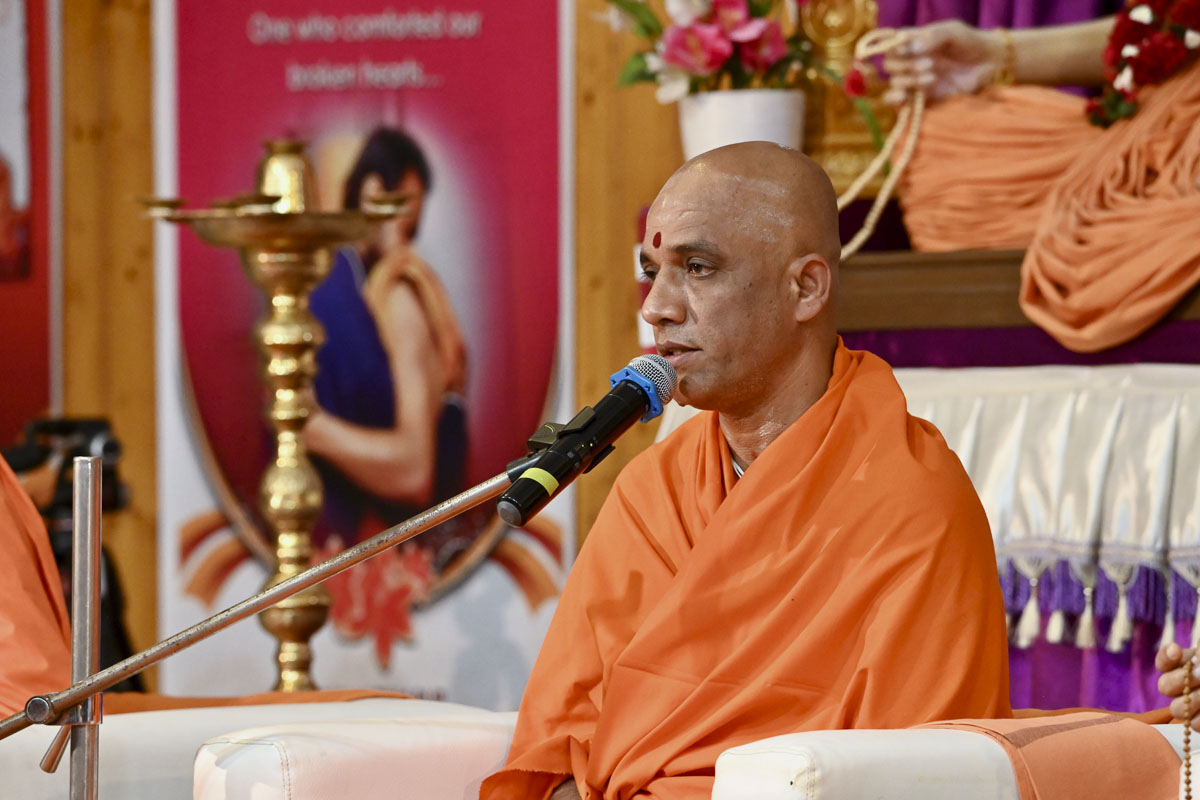 Sri Sri Sri Nirmalanandanatha Maha Swamiji, Spiritual Head - Adichunchanagiri Mahasamsthana