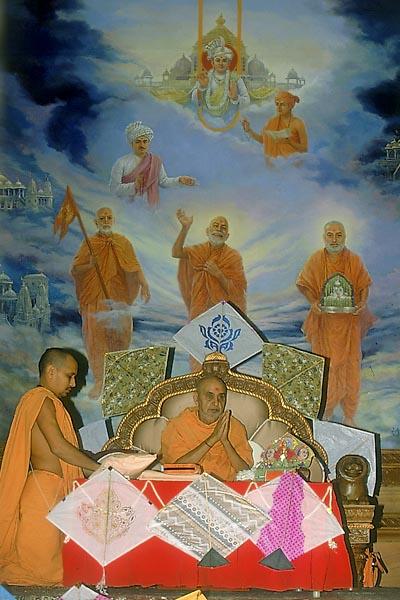 Swamishri during his morning puja in the Yogi Sabhagruh 