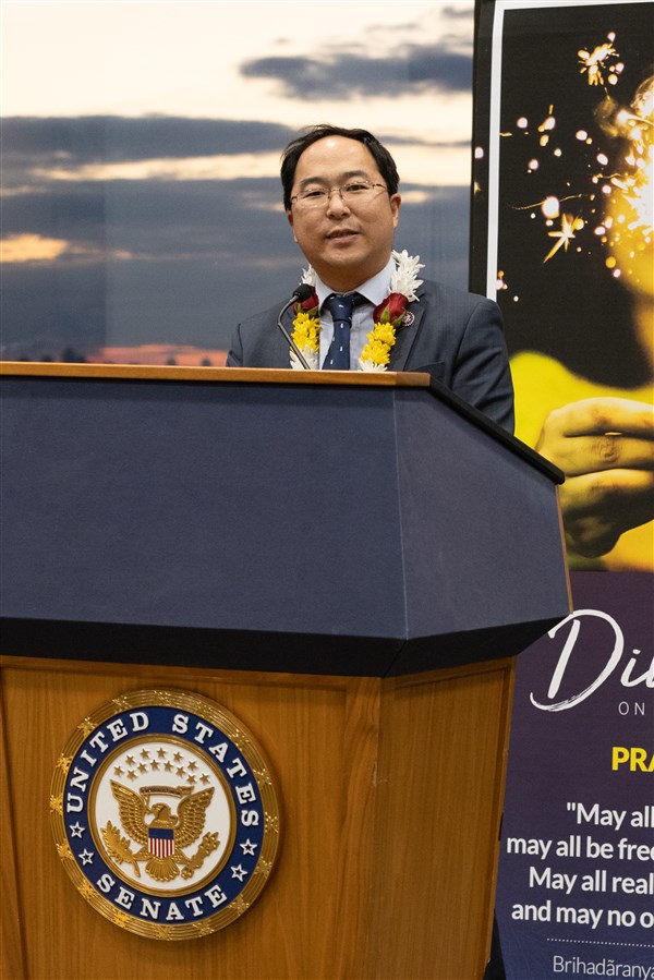 Representative Andy Kim (NJ-3) addresses the assembly.