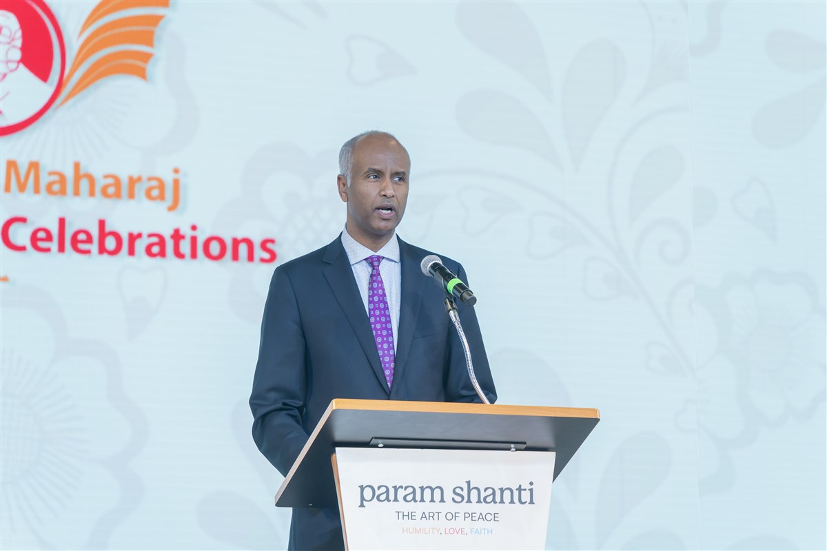 Hon. Ahmed Hussen, Minister of Housing And Diversity And Inclusion, addresses the audience