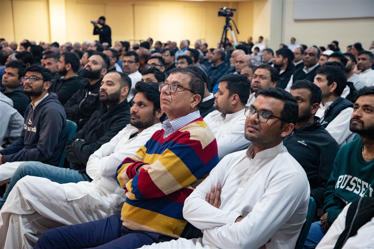 Vicharan in Asia-Pacific Region by Pujya Doctor Swami and Sadhus, Auckland