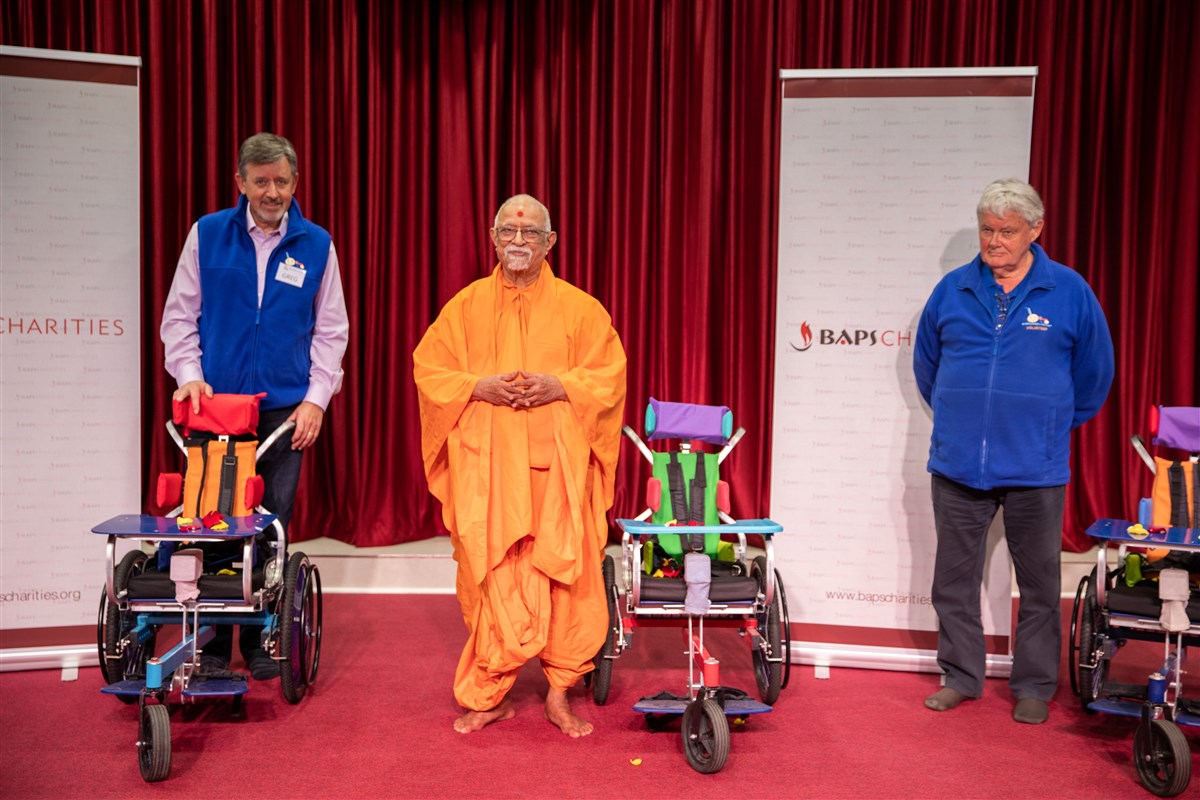 Vicharan in Asia-Pacific Region by Pujya Doctor Swami and Sadhus, Perth
