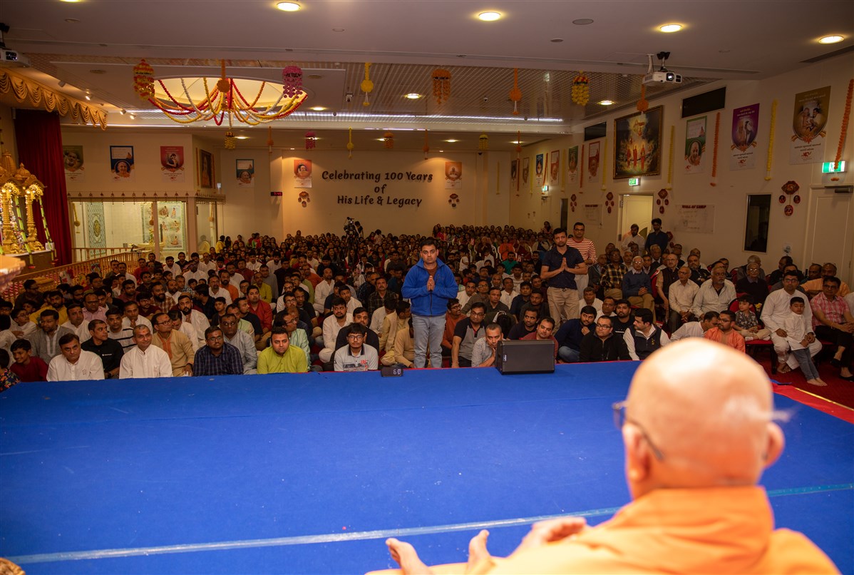 Vicharan in Asia-Pacific Region by Pujya Doctor Swami and Sadhus, Melbourne