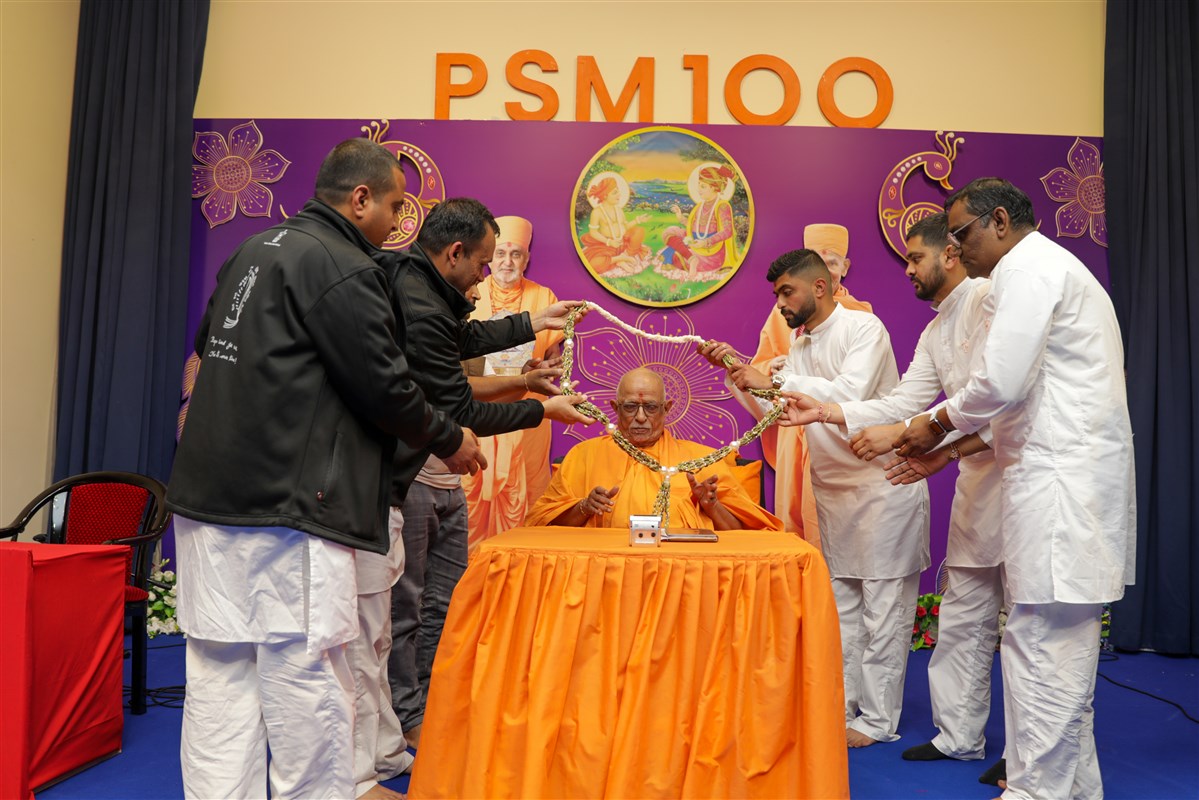 Vicharan in Asia-Pacific Region by Pujya Doctor Swami and Sadhus, Melbourne