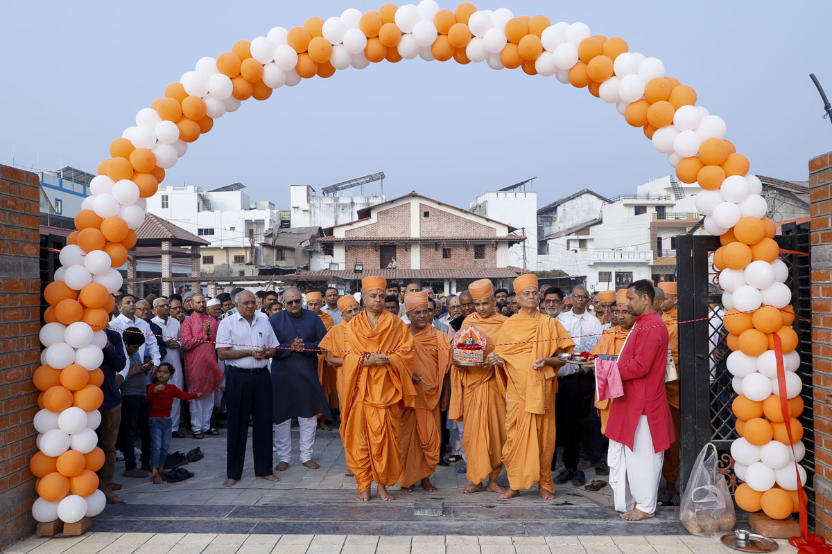 Inauguration of Narayan Sarovar