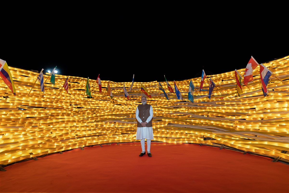 PM Narendra Modi at Glow Garden