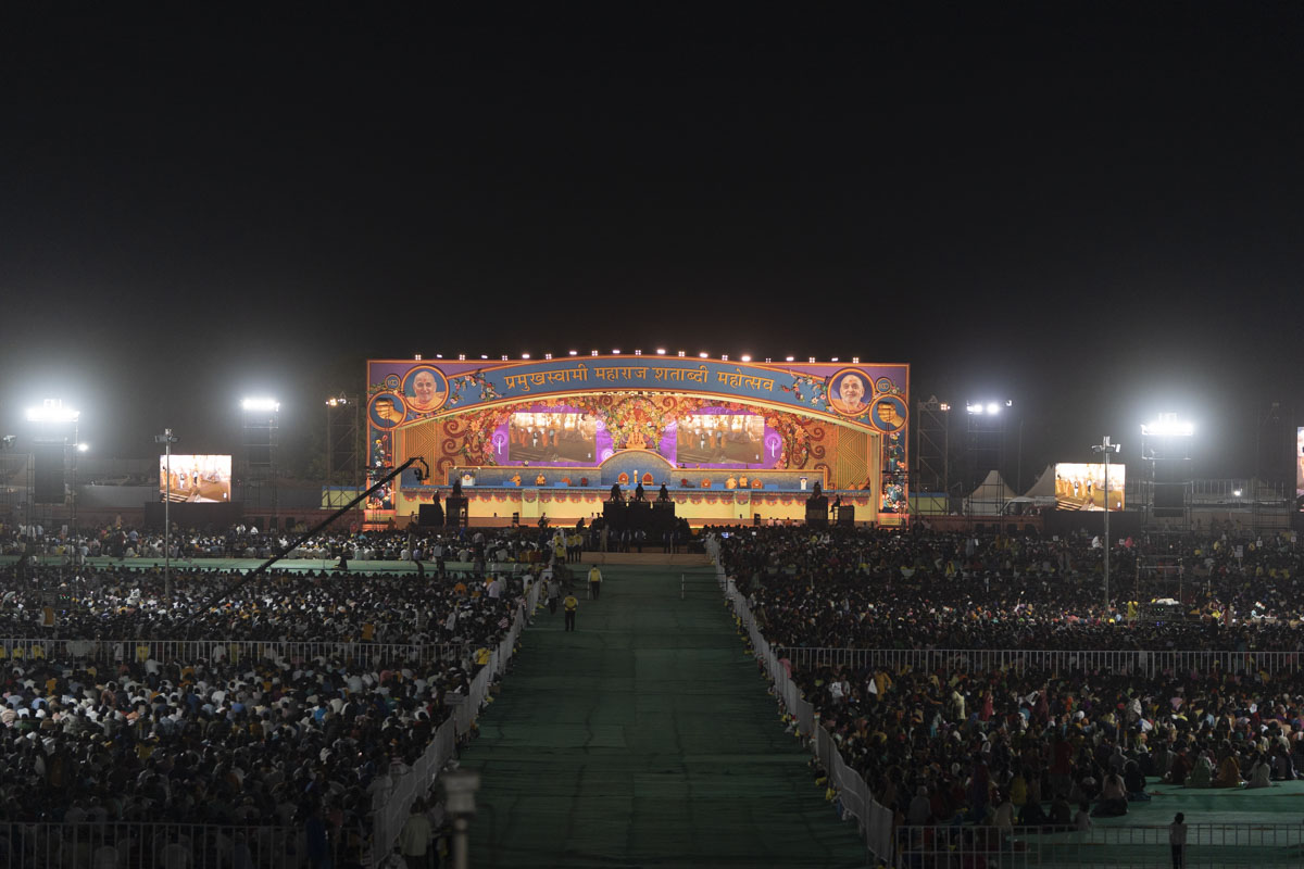 Pramukh Swami Maharaj Centenary Celebrations opening ceremony stage